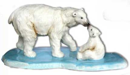 POLARBEAR MOTHER AND BABY