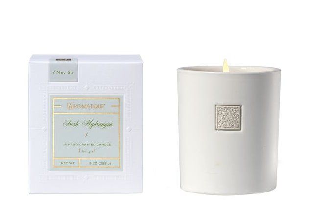 FRESH HYDRANGEA Aromatique Boxed 9 oz White Ceramic Scented Jar Candle