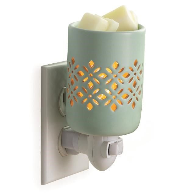 SOFT MINT Pluggable Warmer by Candle Warmers